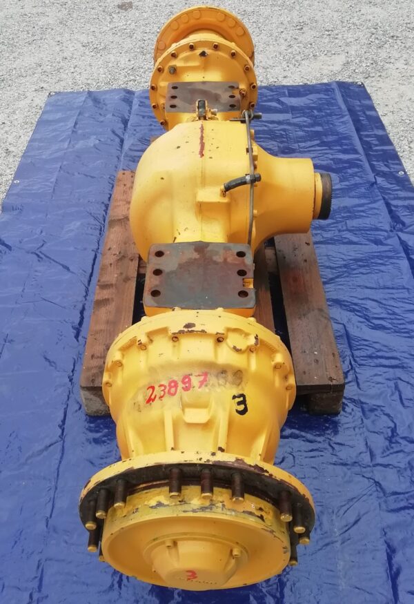 Vorderachse aus L 120E – Bild 2